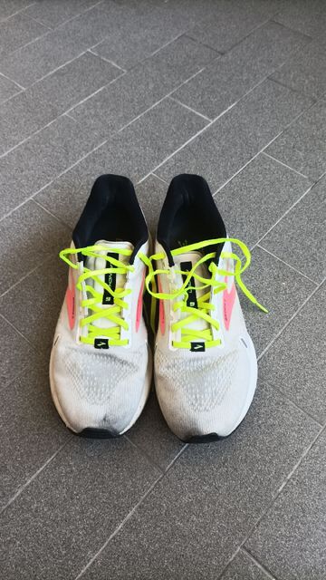 Used Brooks Launch 9 bike — image 2 of 6