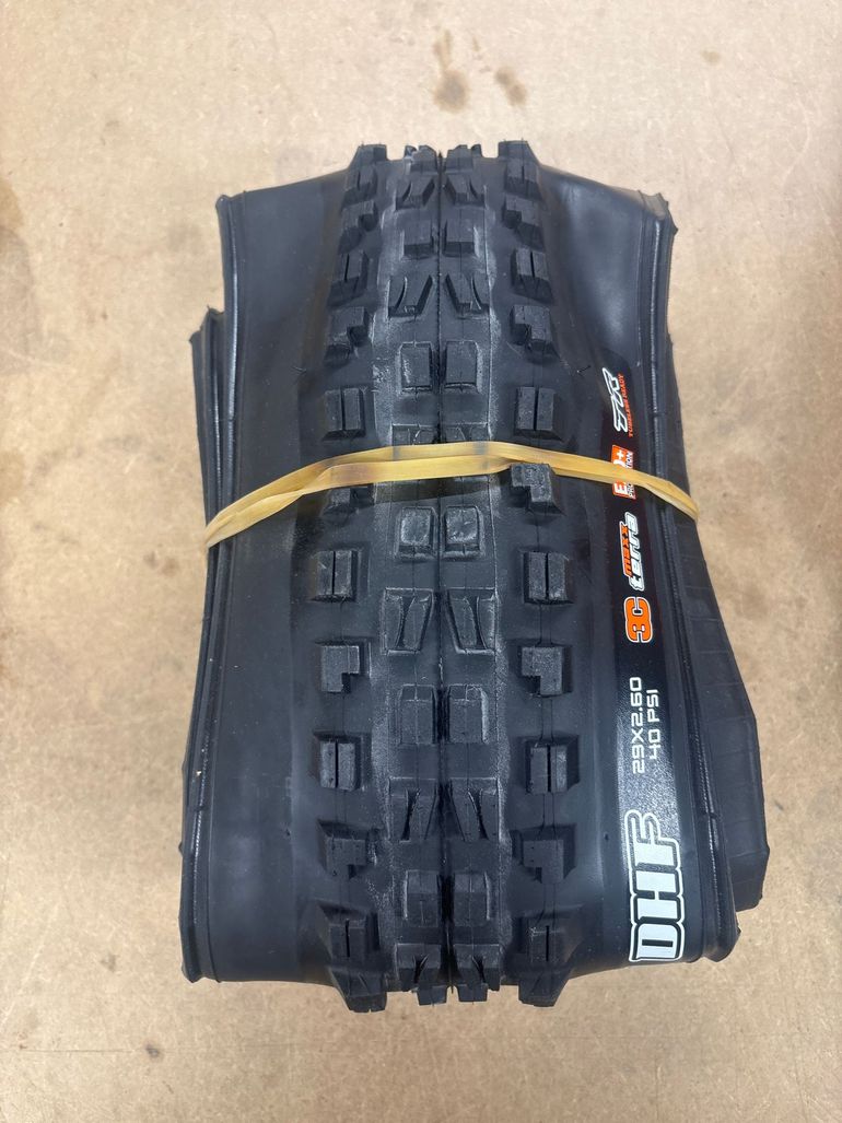 Used Maxxis minion DHF 2,6 exo+ 2024 bike — image 1 of 2
