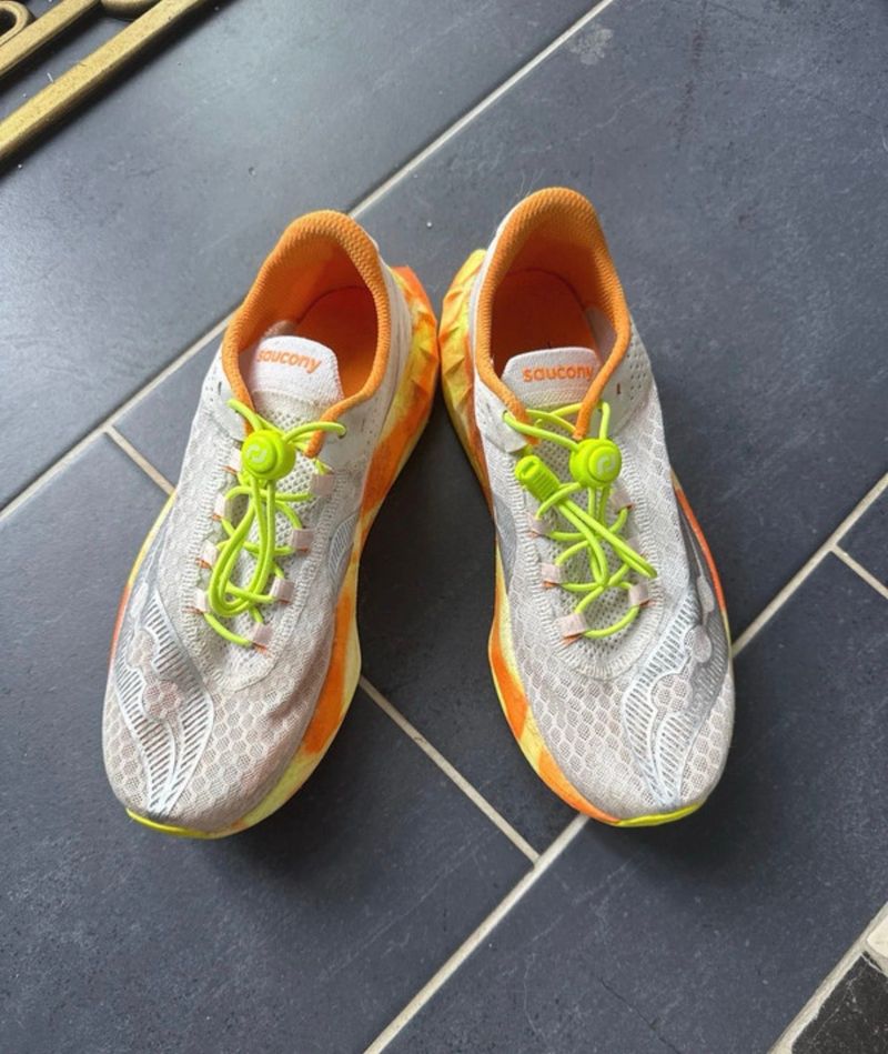 Used Saucony Endorphin Pro 4 2025 Running Shoes