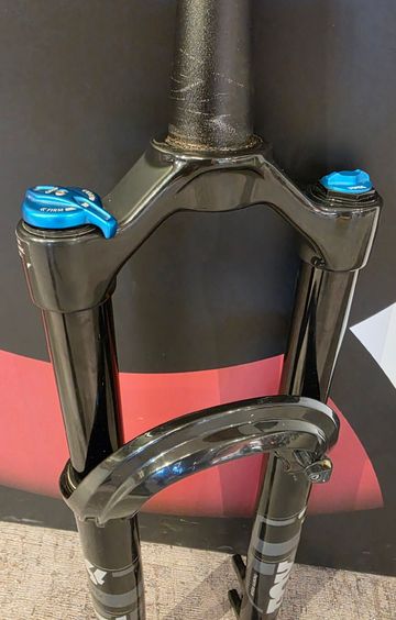 Used Fox 34 Performance 2025 bike — image 6 of 7
