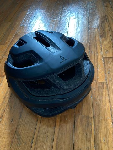 Scott Arx Helmet 2024 bike de segunda mano — imagen 3 de 6