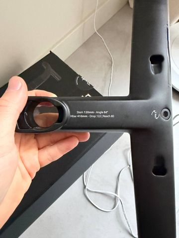 Brugt Colnago CC.01 Regular Integrated Carbon Handlebars 2026 bike — billede 2 af 3