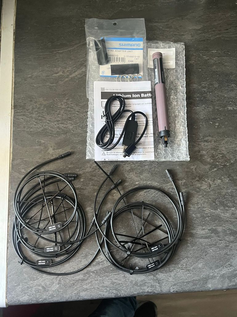 Used Shimano GRX Di2 R815 1x11V bike — image 11 of 14