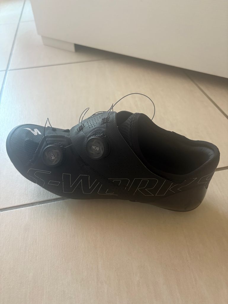 Used Specialized Scarpe ciclismo 2026 bike — image 2 of 6