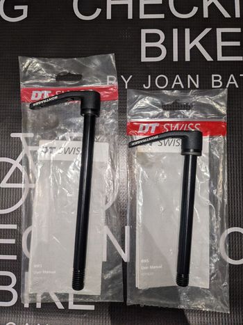 Used Dt Swiss Eje Pasante RWS ROAD bike — image 2 of 9