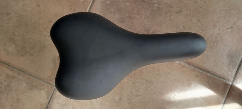 Used ddk City Bike Saddle bike — image 1 of 2