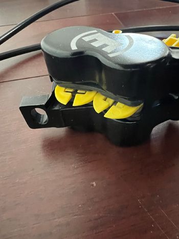 Used Magura MT5e Hydraulic 4-piston Brakeset with Motor Cutoff + 2 Pads 2026 bike — image 4 of 16