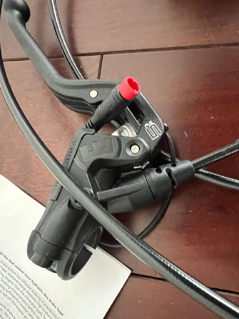 Used Magura MT5e Hydraulic 4-piston Brakeset with Motor Cutoff + 2 Pads 2026 bike — image 8 of 16