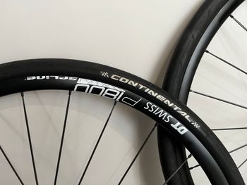 Used Dt Swiss P 1800 SPLINE 23 700c Wheelset 2024 bike — image 2 of 5
