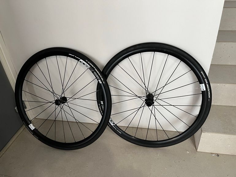 Used Dt Swiss P 1800 SPLINE 23 700c Wheelset 2024 bike — image 1 of 5