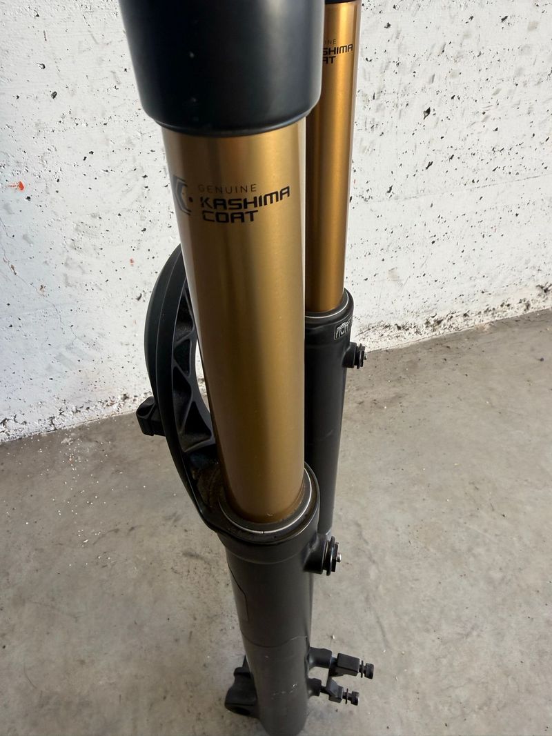 Używany Fox kashima coat bike — zdjęcie 3 z 10