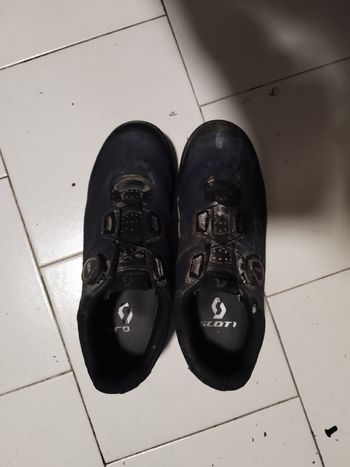 Scott, Scarpe