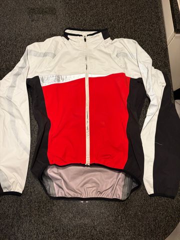 BTWIN Rain Jacket 2017 Cycling Clothing usato