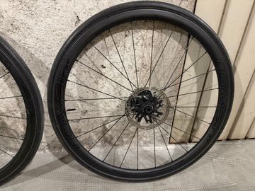 Roval Rapide CLX32 Wheelset bike d'occasion — image 2 sur 5