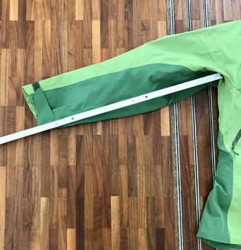 Used Marmot Gore Tex Performance She bike — image 3 of 8