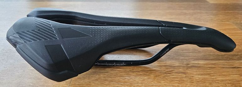 Used Selle Italia X-LR Air Cross Superflow bike — image 1 of 4