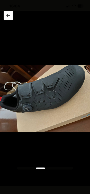Used Shimano zapatillas 2025 bike — image 2 of 3