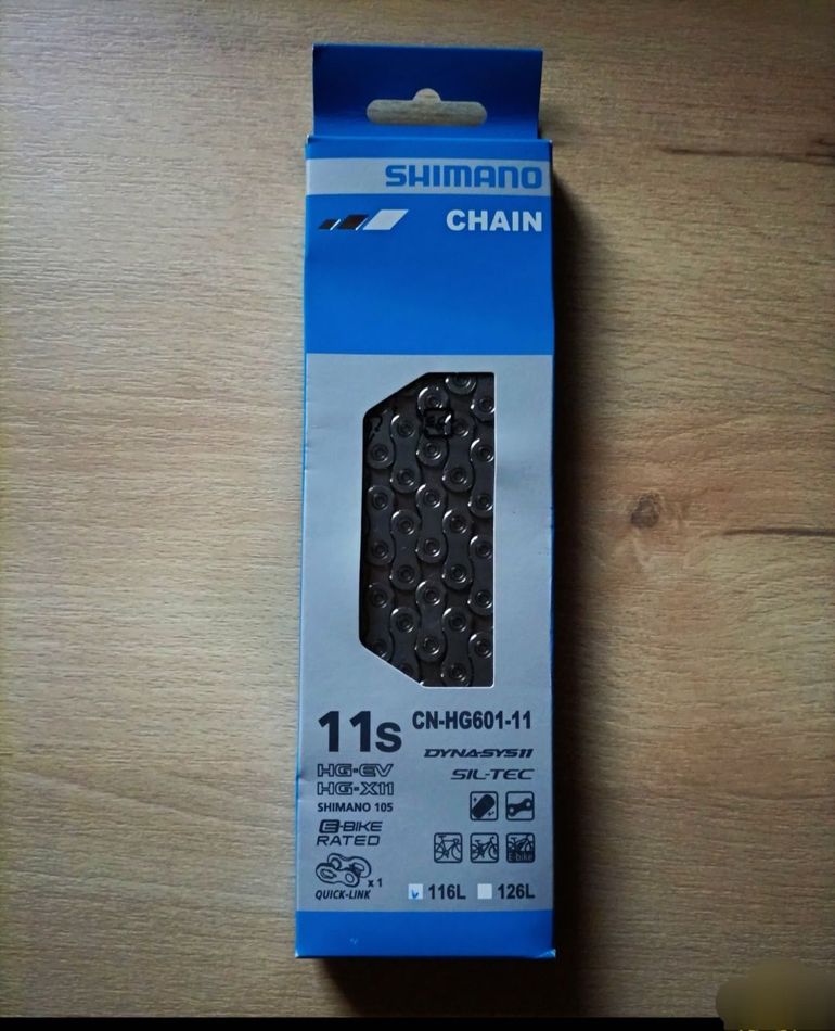 Used Shimano 11v Chain CN- HG601-11 bike — image 1 of 2