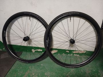 Tweedehands Dt Swiss Performance LN 28" Laufradsatz 2025 Wheels