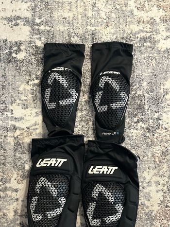 LEATT, Ginocchiere e Protezioni Gomito