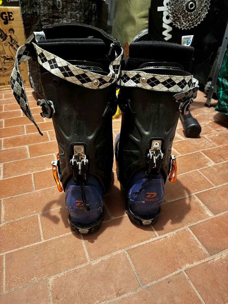 Used Dalbello Lupo AX 120 Ski Boots 2018 bike — image 4 of 4
