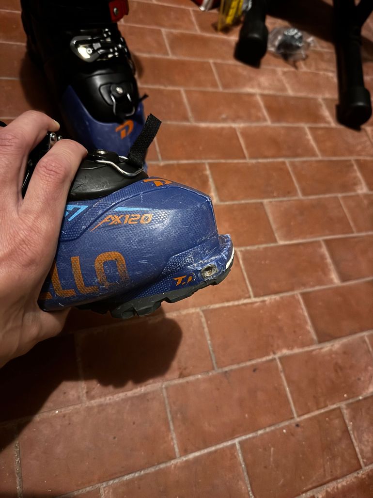 Used Dalbello Lupo AX 120 Ski Boots 2018 bike — image 3 of 4