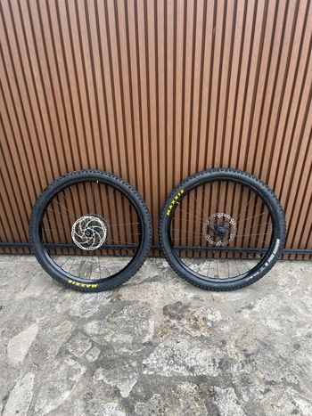 Used Mavic rodas completas ex 1028 2024 bike — image 2 of 5
