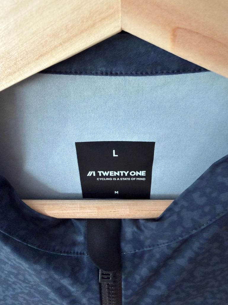 Used TwentyOneCycling Factory Air 2.0 LE Short Sleeve Jersey bike — image 3 of 3