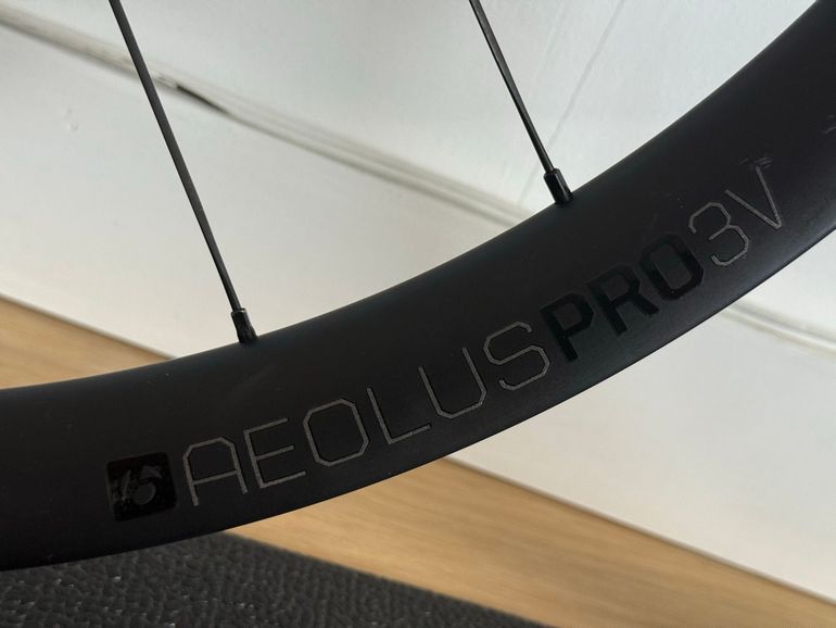 Used Bontrager Aeolus Pro 3V bike — image 5 of 5
