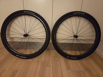 Used GoZone Carbon Wheelset 2025 bike — image 6 of 6