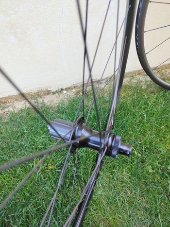 Used Dt Swiss R470 Disc bike — image 6 of 7