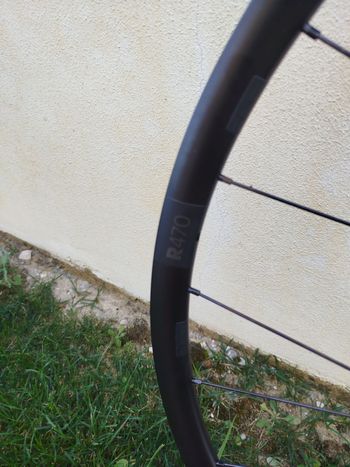 Used Dt Swiss R470 Disc bike — image 5 of 7