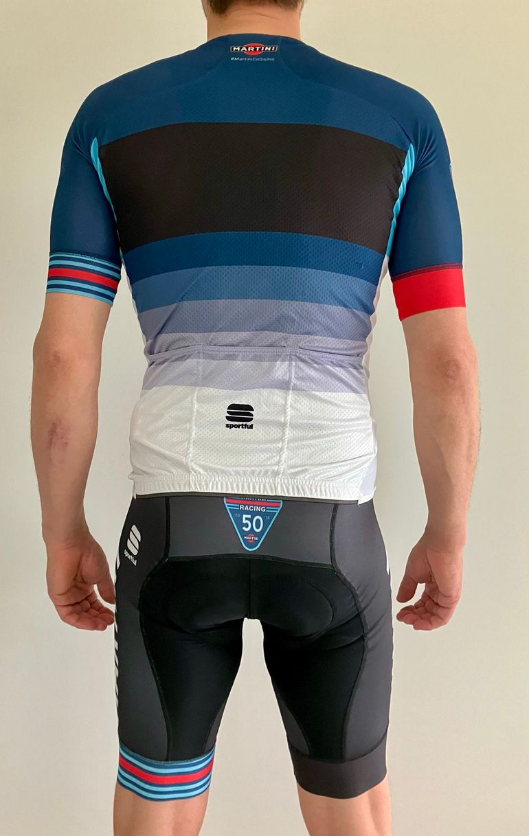 Used Sportful Ciclismo Outfit bike — image 3 of 9