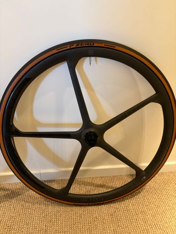 Brugt Black Inc FIVE Carbon Wheelset 2023 bike — billede 2 af 2