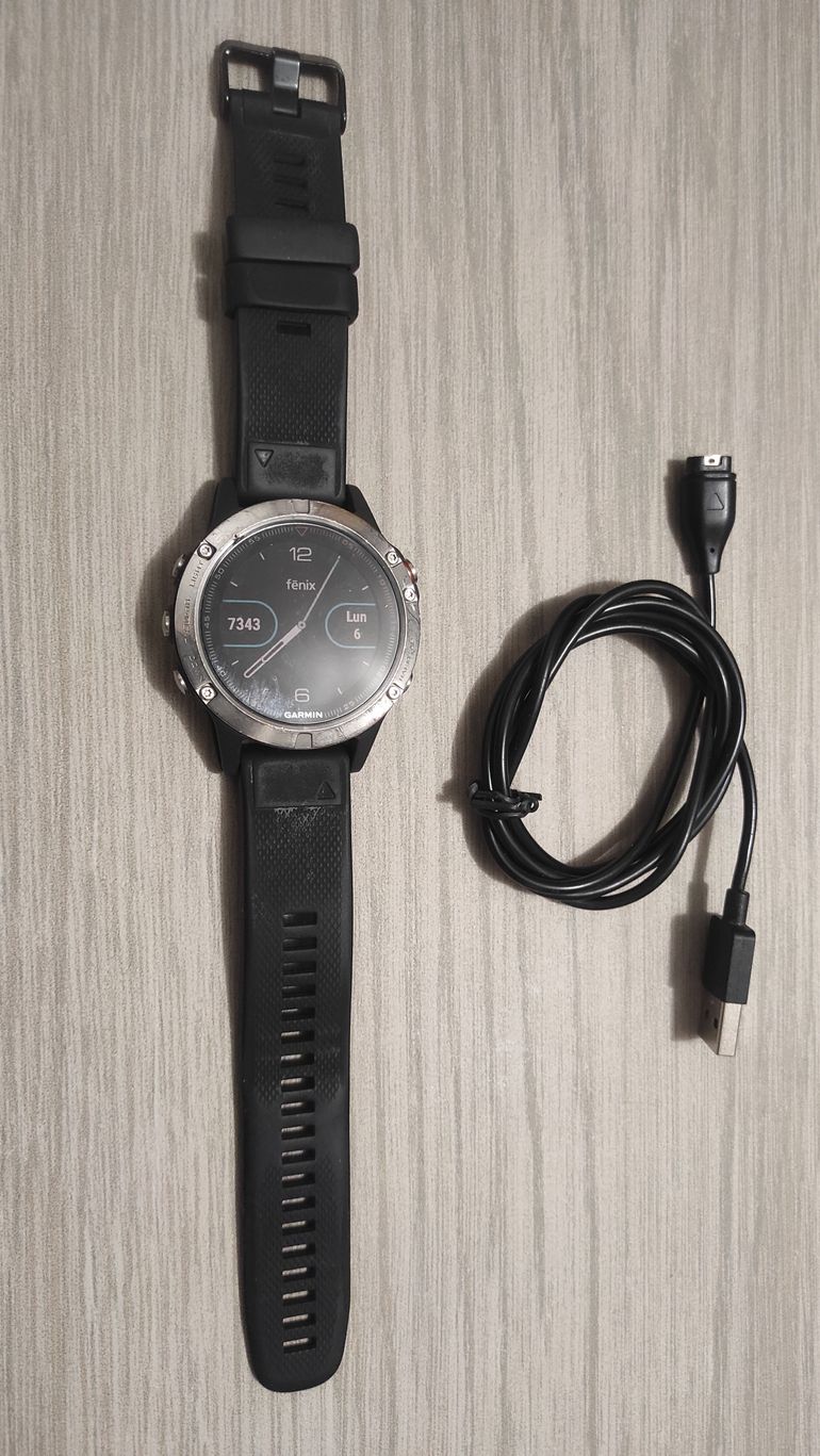 Used Garmin Fenix 5 bike — image 1 of 2
