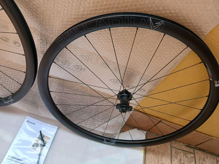 Bianchi velomann palladium carbonio 2024