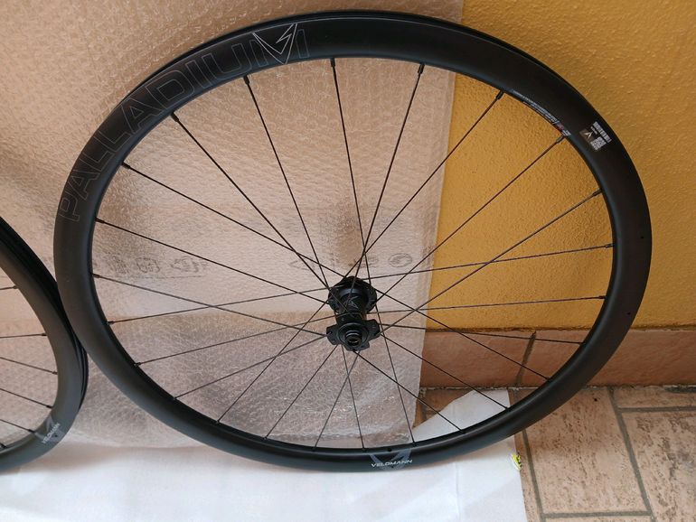 Used Bianchi velomann palladium carbonio 2024 bike — image 8 of 8