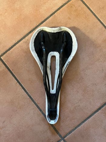Used Selle Italia SLR 2017 bike — image 2 of 2