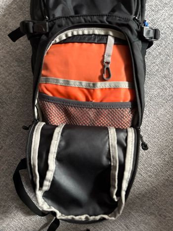 Used Camelbak Lobo 9 Hydration Pack 70 oz bike — image 6 of 6