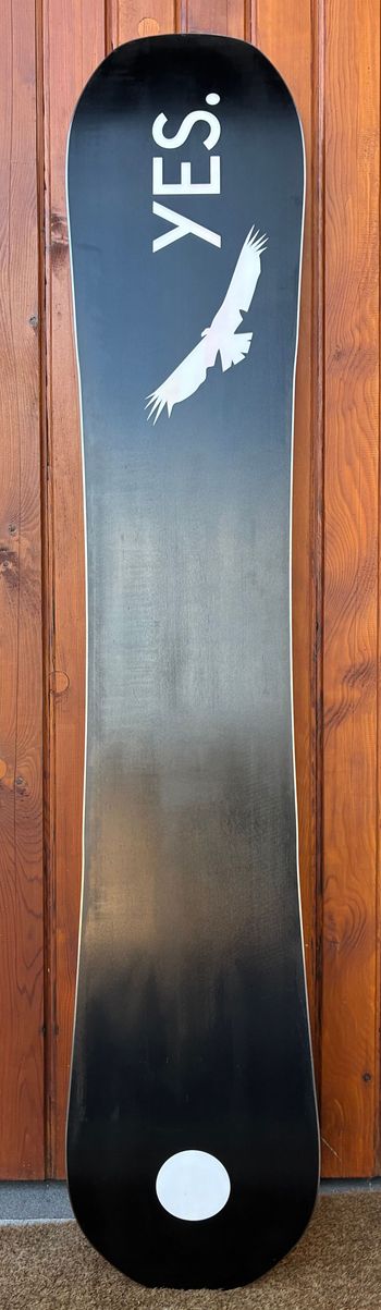 Used Yes Snowboards Pick Your Line Snowboard 2022 bike — image 8 of 9