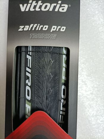 Used Vittoria Zaffiro Pro bike — image 3 of 4
