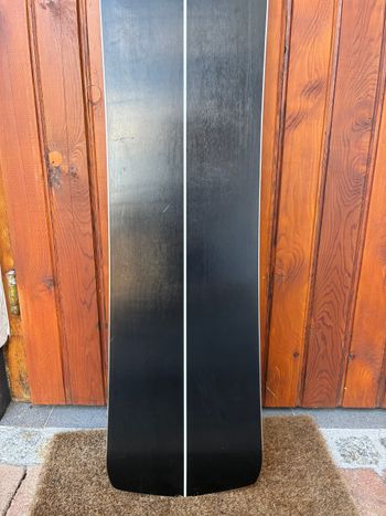 Used Nidecker The Smoke Snowboard 2022 bike — image 6 of 6