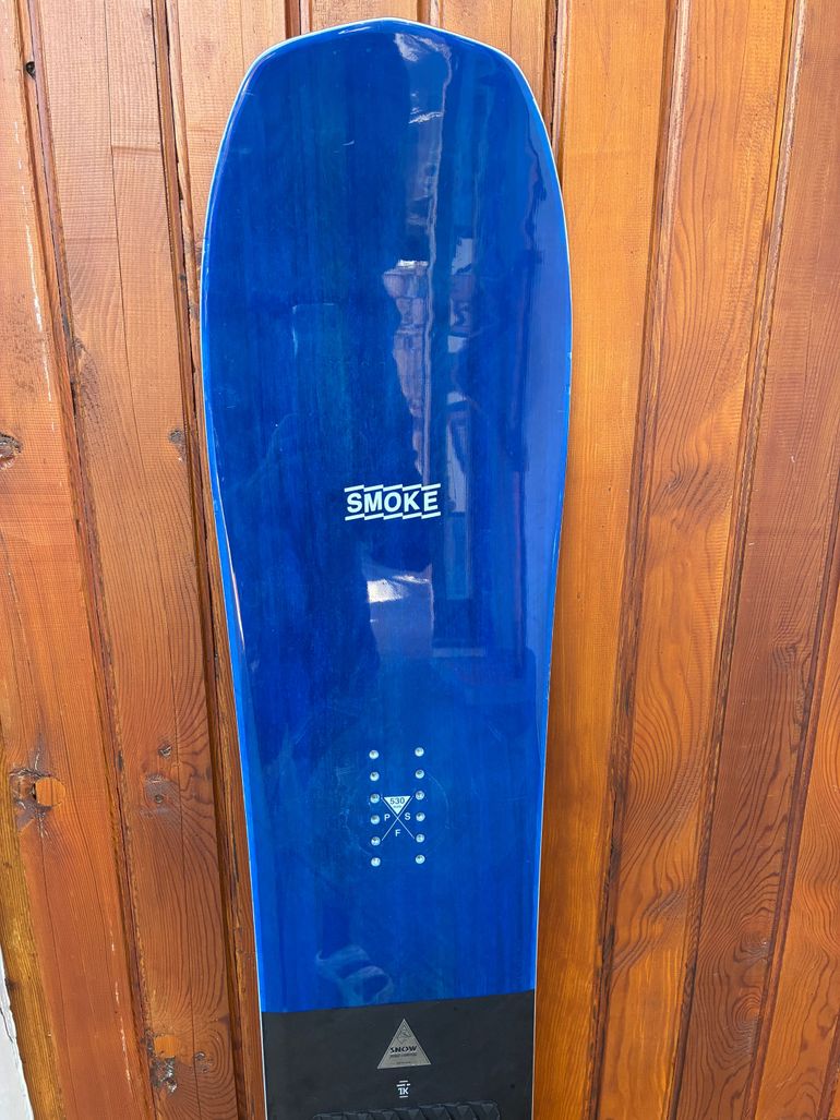 Used Nidecker The Smoke Snowboard 2022 bike — image 1 of 6