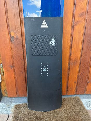 Used Nidecker The Smoke Snowboard 2022 bike — image 3 of 6