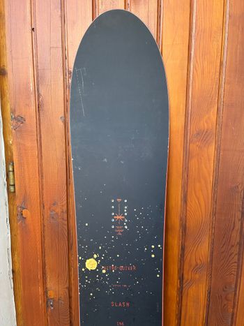Used Nitro Slash Snowboard 2022 bike — image 2 of 6