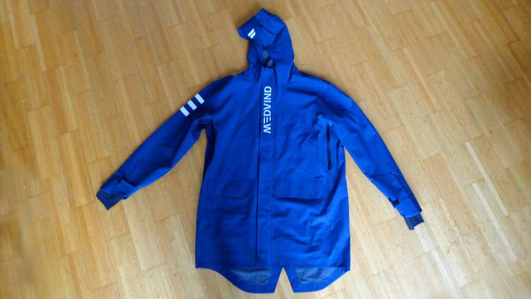 Used Medwind Allweather 2nd Gen Regen-Parka 2025 bike — image 1 of 5