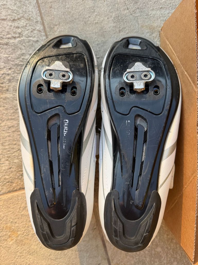 Used Shimano Dynalast Road Cycling Shoes bike — image 2 of 6