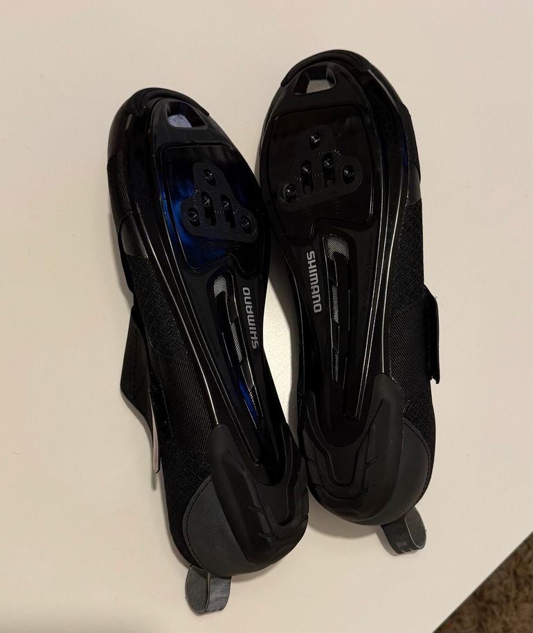 Used Shimano IC1 Indoor Cycling Shoes bike — image 2 of 5
