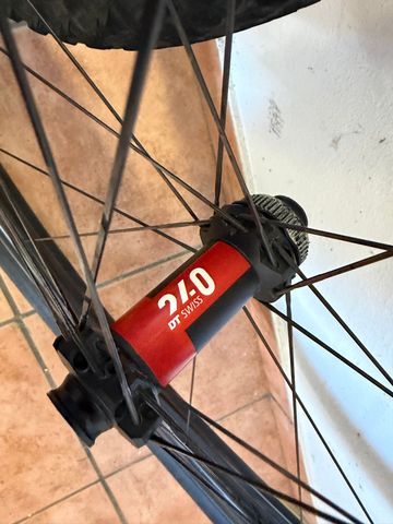 Used Duke SL 4 2025 bike — image 2 of 3