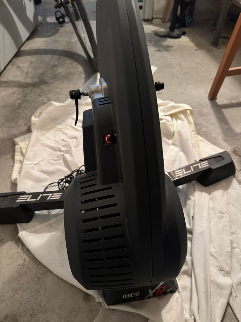 Used Elite Direto XR-T Smart Trainer 2023 bike — image 1 of 4